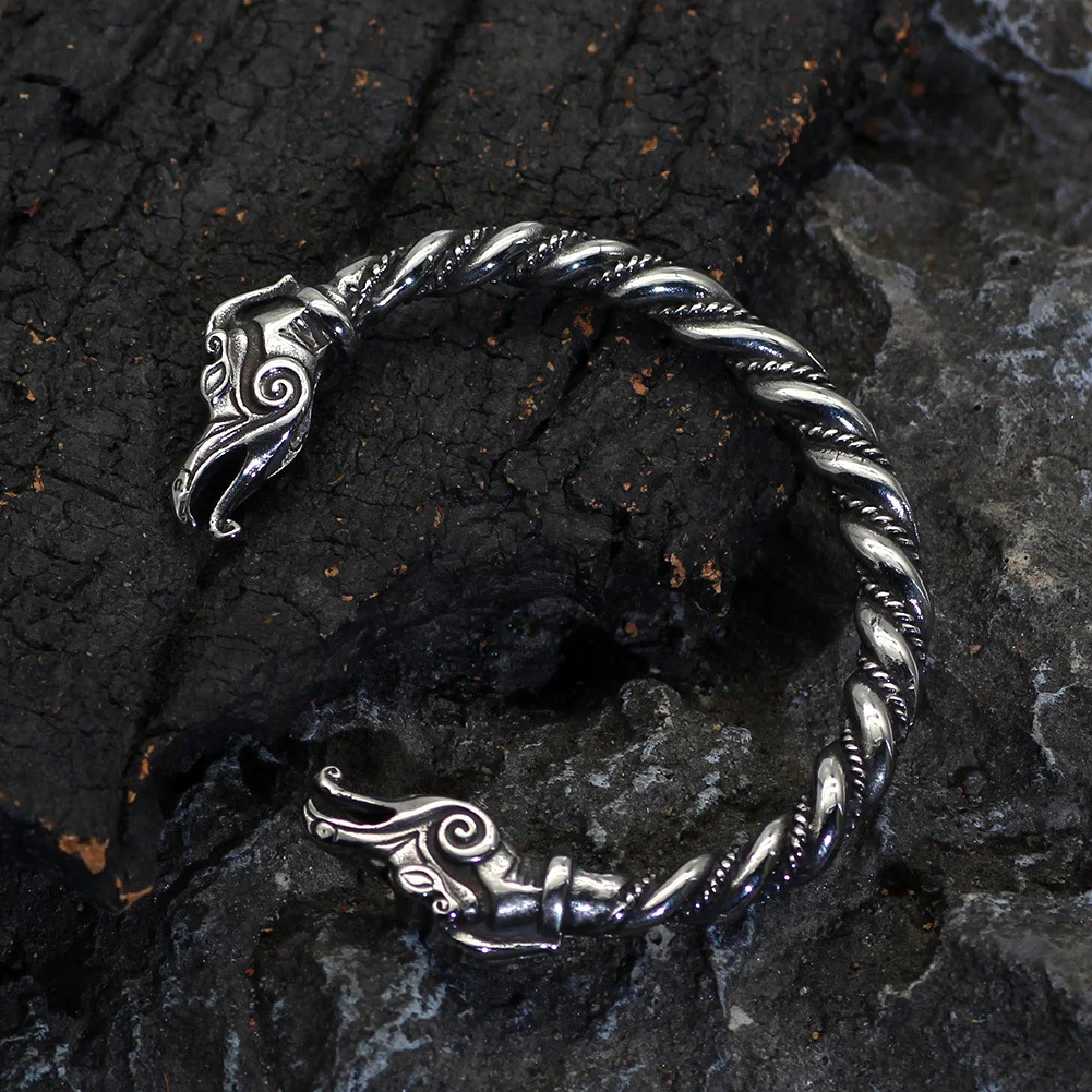 Bracelet viking argenté corbeaux Reafan Bracelet viking argenté les corbeaux Reafan