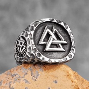 Chevalière viking Valknut poinconnée argentée