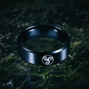 Bague celte Triskell noir