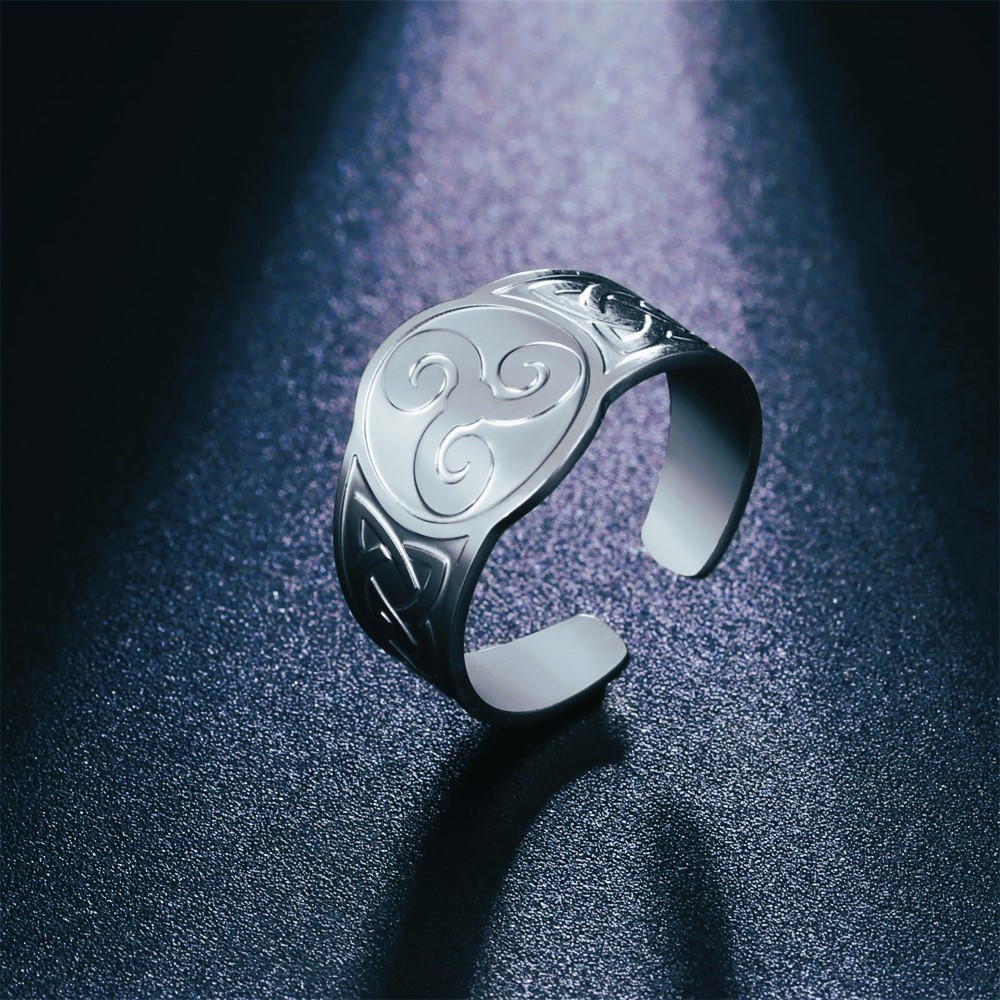 Bague celtique Triskelion argent Bague celtique Triskelion argent