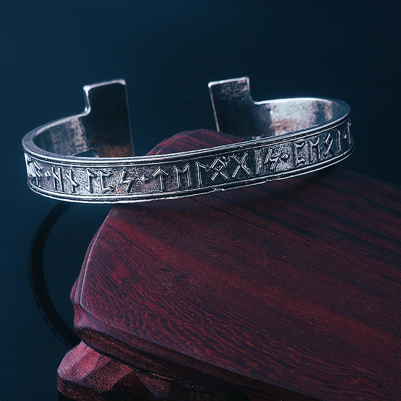 Bracelet viking runes incantatoires acier alliage Bracelet viking runes incantatoires acier alliage