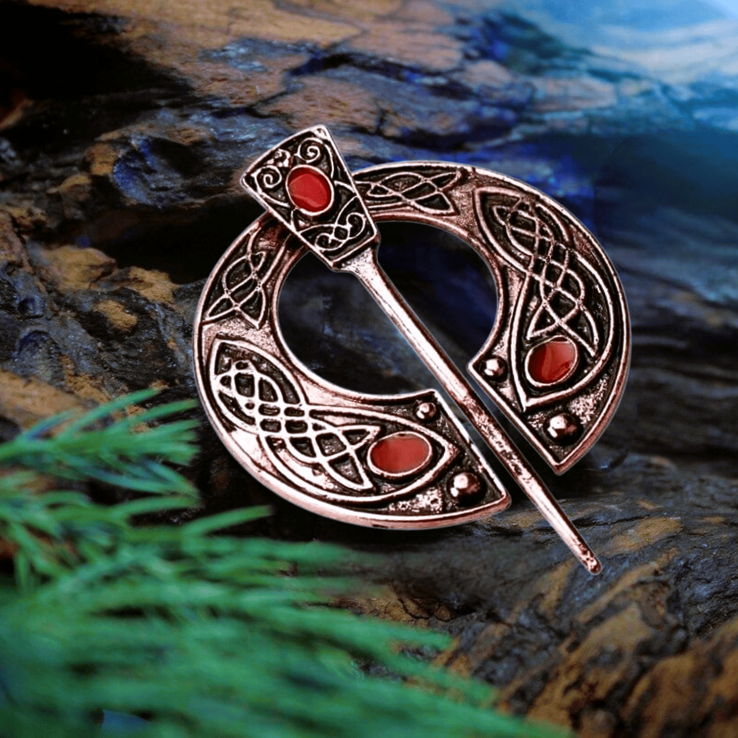 Fibule viking de Ragnar cuivre Fibule viking de Ragnar cuivre