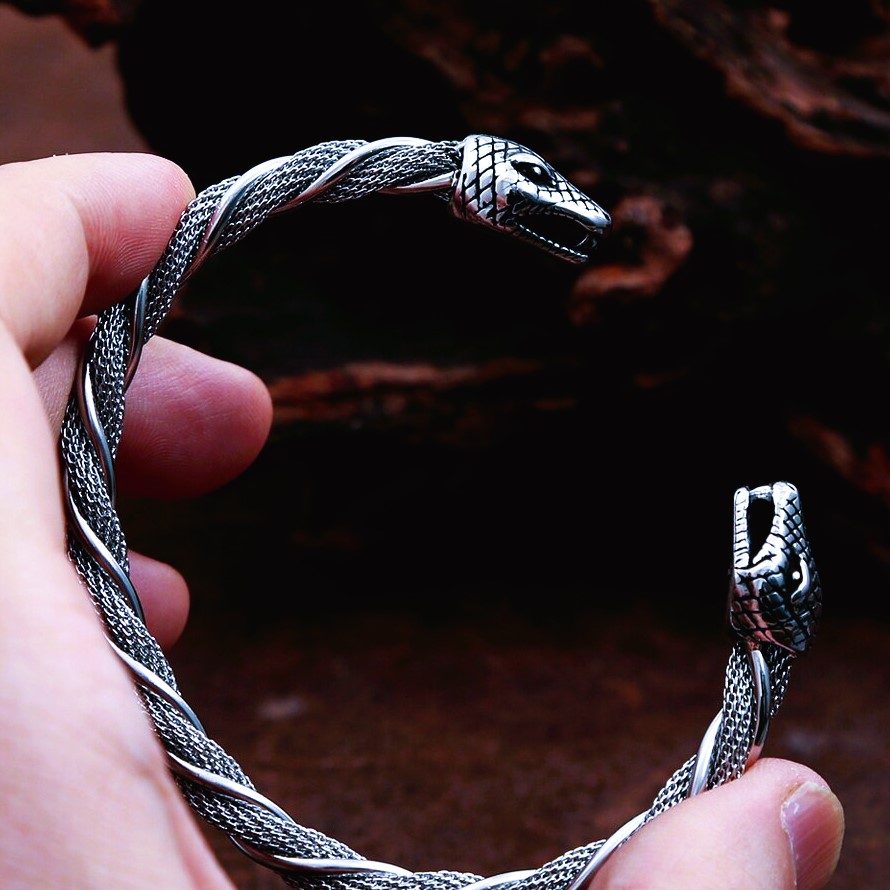 Bracelet viking tête de serpent Jormungand Bracelet viking tête de serpent Jormungand