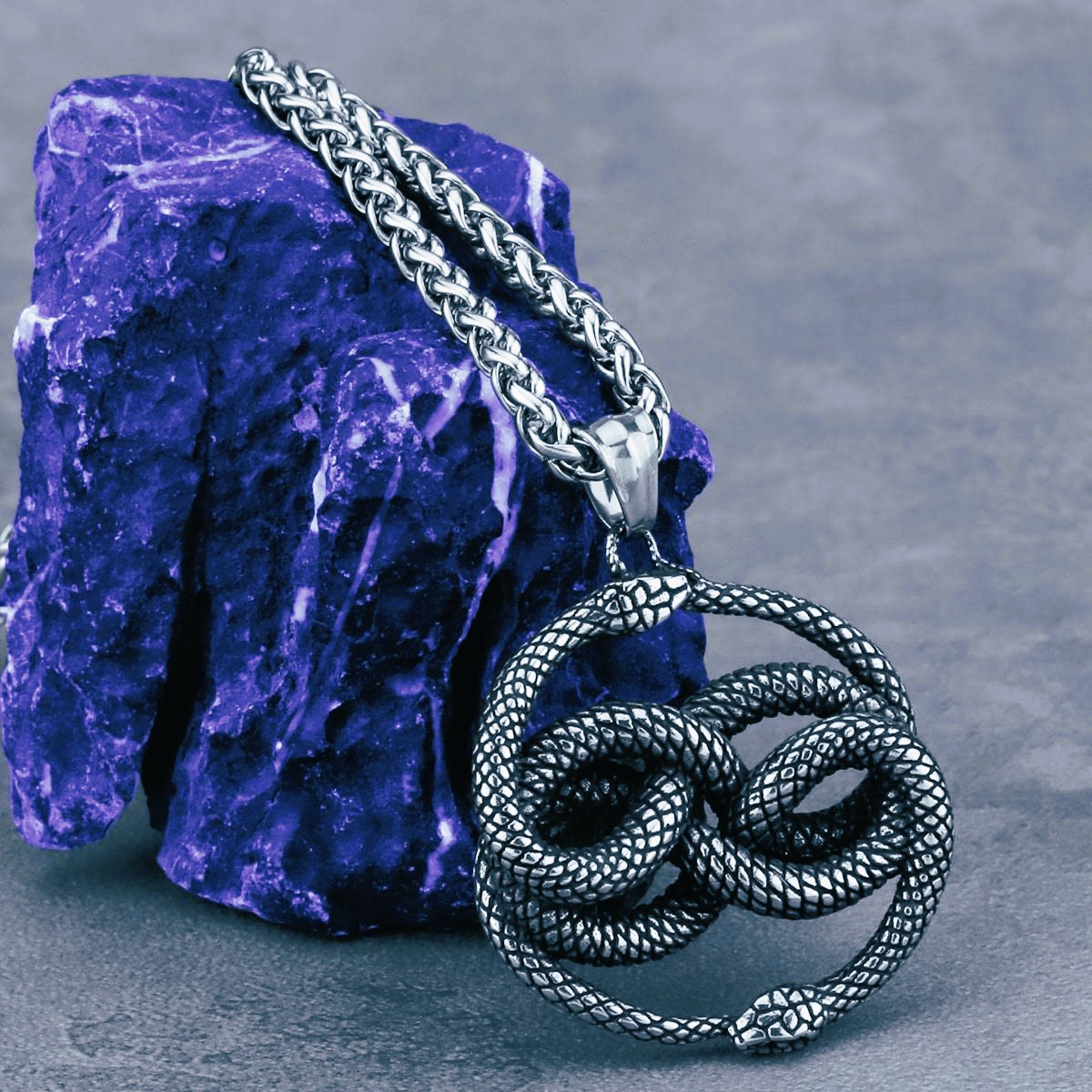 Collier celtique entrelacs serpent argent Collier celtique entrelacs serpent argent