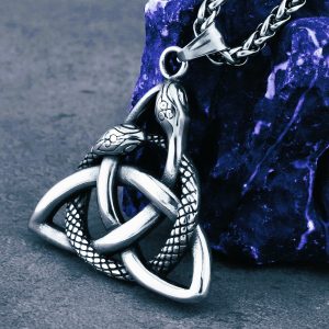 Collier celtique serpent Triquetra