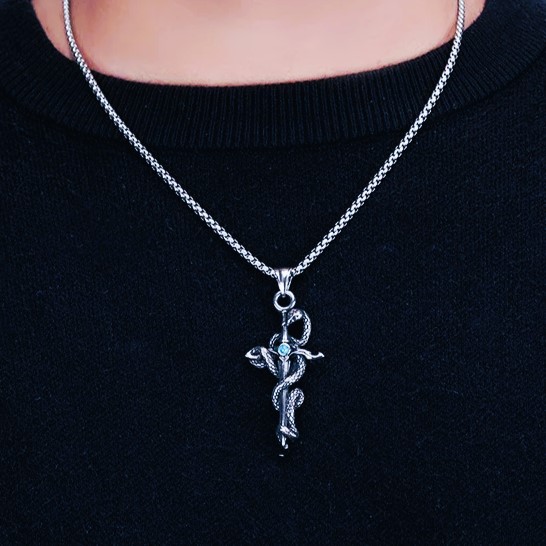 Collier viking serpent glaive de Midgard Collier viking serpent glaive de Midgard