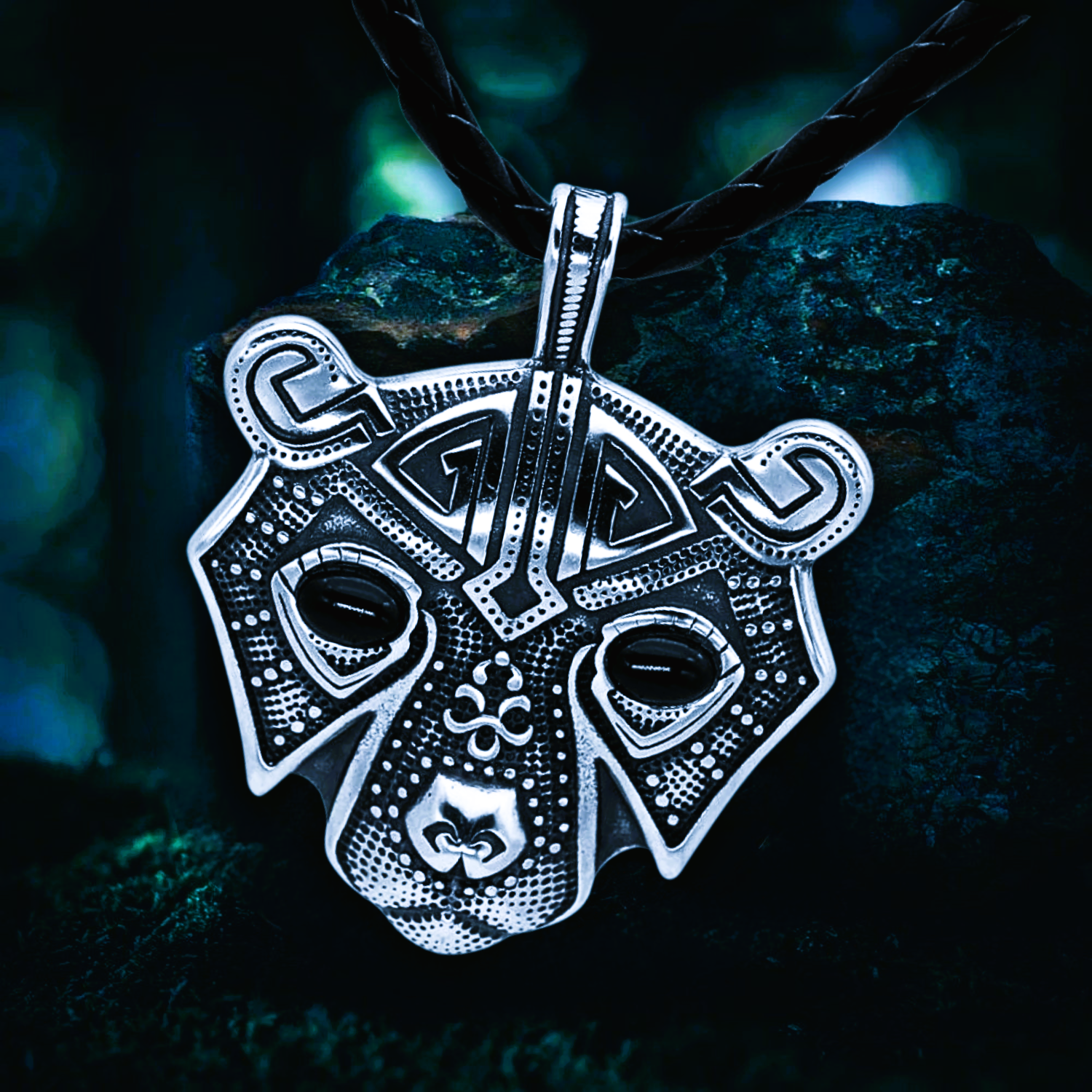 Collier viking ours d’Odin noir cuir Collier viking ours d’Odin noir cuir