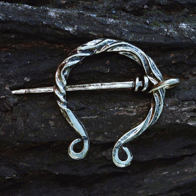 Fibule viking d’Ivar argent Fibule viking d’Ivar argent