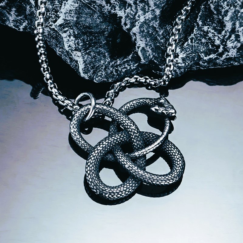 Pendentif celtique entrelacs serpent Pendentif celtique entrelacs serpent