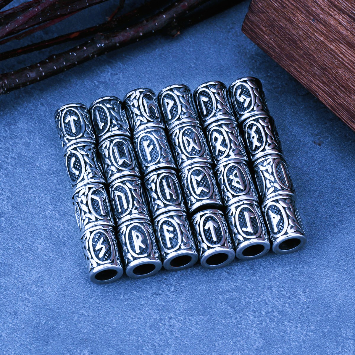 Bijoux de barbe runes viking Fulthark Bijoux de barbe runes viking Fulthark