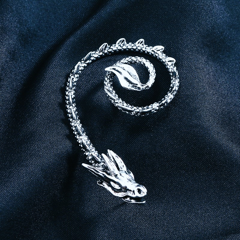 Boucle d'oreille viking dragon argent ancien Boucle d'oreille viking dragon argent ancien